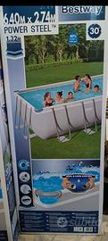 piscina  esterna rettangolare