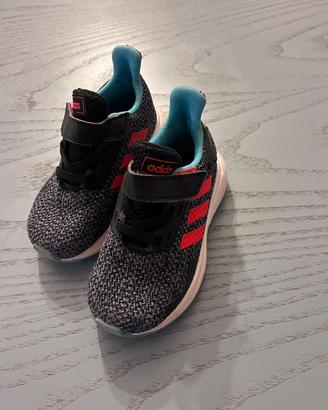 Scarpe bimbi Adidas tg 23