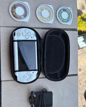PsP perfettamente funzionante completa