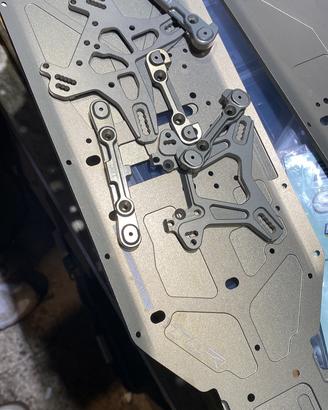 Telaio torrette e piastrine NUOVE  LOSI EIGHT X