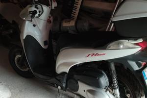 scooter sh 300