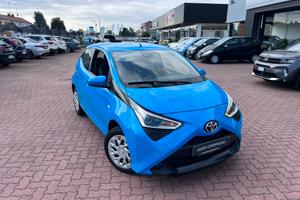 Toyota Aygo Connect 1.0 VVT-i 72 CV 5 porte x-clus