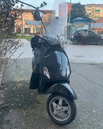 Piaggio Vespa LX 150