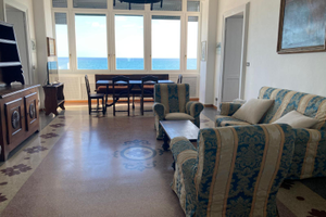 Appartamento fronte mare a Varazze mese Marzo