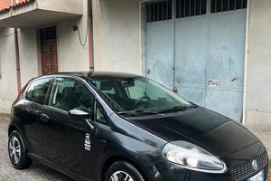 FIAT PUNTO 1.9 135CV PREPARATA A TORINO LEGGI