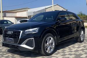 Audi Q2 S Line interno ed esterno 2.0 TDI 150...