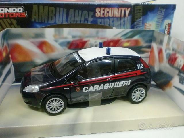 Fiat Grande punto Carabinieri 1:24