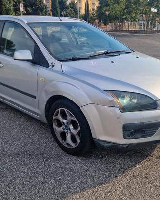 Ford Focus 1.6 TDCI 90cv INDISTRUTTIBILE
