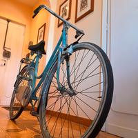 Bicicletta d’epoca azzurra – da restaurare 🚲✨