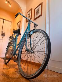 Bicicletta d’epoca azzurra – da restaurare 🚲✨