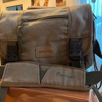 Zainetto a tracolla porta macchinetta fotografica