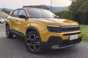 Jeep Avenger 1.2 Turbo 100 CV Summit