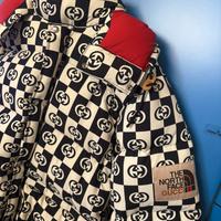 Piumino/giubbotto Gucci x North face