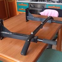 sbarra per trazioni a doppi presa