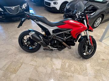 Ducati Hyperstrada 821