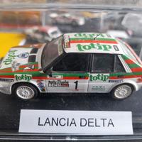 Lancia Delta Modellino Scala 1/43