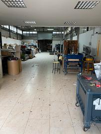 Capannone uso deposito - Via dei Pastai -