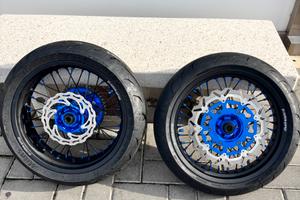 Cerchi Motard Husqvarna Ktm nuovi completi