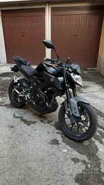YAMAHA MT-125