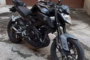 YAMAHA MT-125