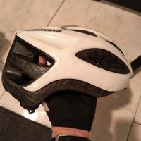 casco bicicletta 