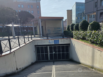Garage in piazza Dante Alighieri,