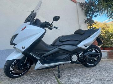 Yamaha T Max 530