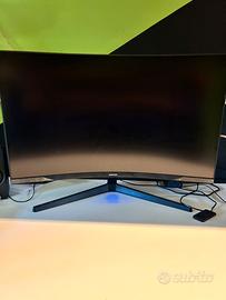 Schermo samsung 32 pollici curvo da gaming