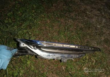 fanalino dx Lancia delta 