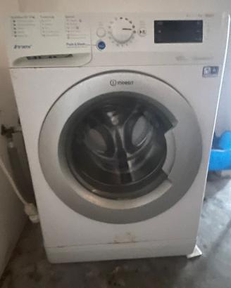 Lavatrice indesiti innex 9kg 1200 g classeA invert