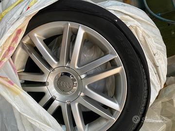 Cerchi in lega Audi con gomme 255/40 r 18