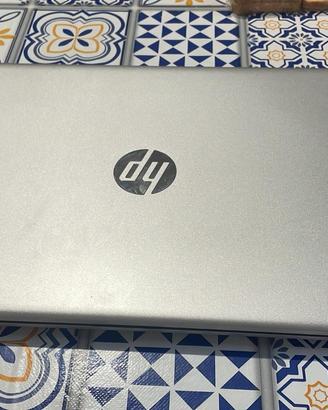Notebook HP (trattabile)