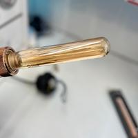 lampadina vintage con filamento in vetro 