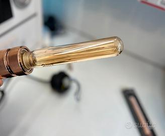 lampadina vintage con filamento in vetro 