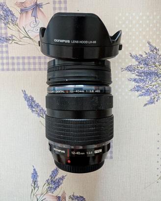 Olympus m zuiko 12 40 f2.8 PRO 1 versione
