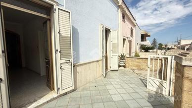 CASA INDIPENDENTE A RACALE