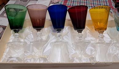SET  DA 6 BICCHIERI IN COLORE