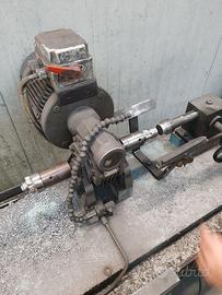 Macchina per alesatura tubo sterzo e filetto BSA