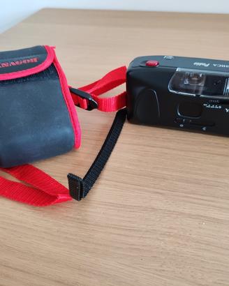 Fotocamera compatta Yashica Patio

