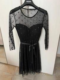 Vestito nero in tulle con stelle