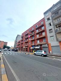 Due Vetrine in via Is Mirrionis