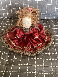 Bambola da collezione in capodimonte