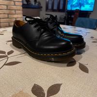 Dr. Martens da uomo nere n.42 mod. 1461