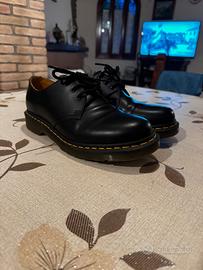 Dr. Martens da uomo nere n.42 mod. 1461