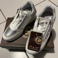 Sneackers  donna Alviero Martini