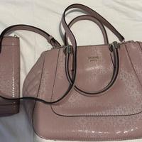 Borsa e portafoglio Guess originale