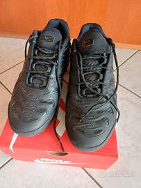 Nike Air Max Plus Drift  triple black 