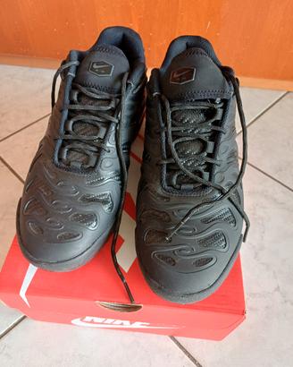 Nike Air Max Plus Drift  triple black 