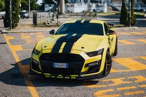 Ford Mustang GT 5.0 V8 Coyote 421 CV automatica