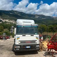 Camion iveco 120e23